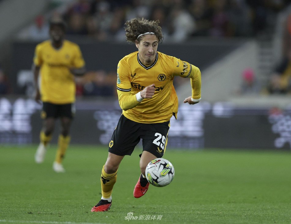 内外的举动 内外的举动